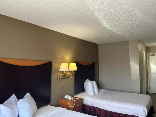 Motel 6 Williamstown, Wv Esterno foto